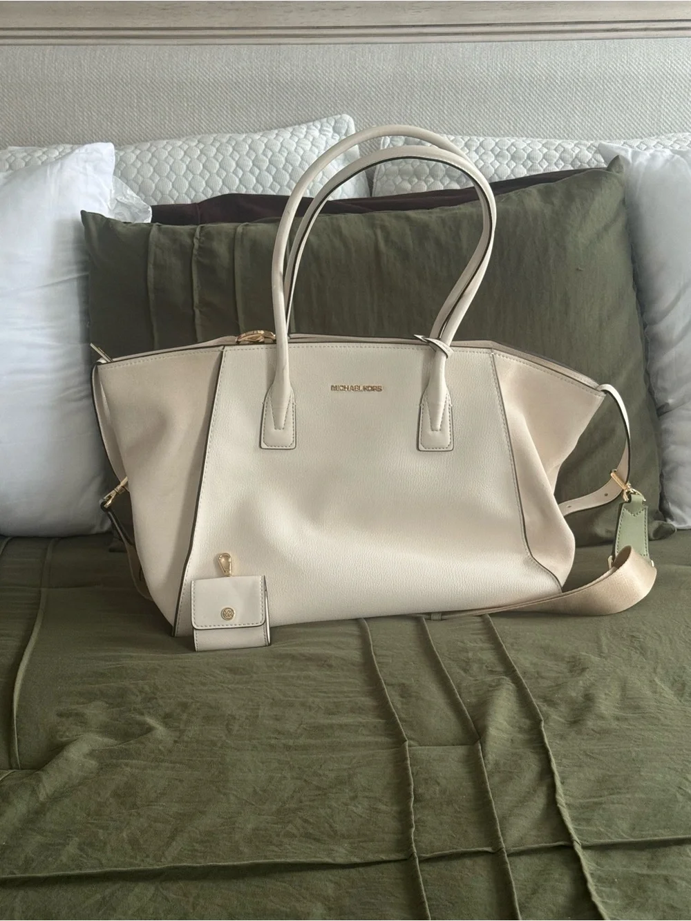 Michael Kors Large Cream Zip Tote Bag w/ Detachable Adjustable Strap Gold
